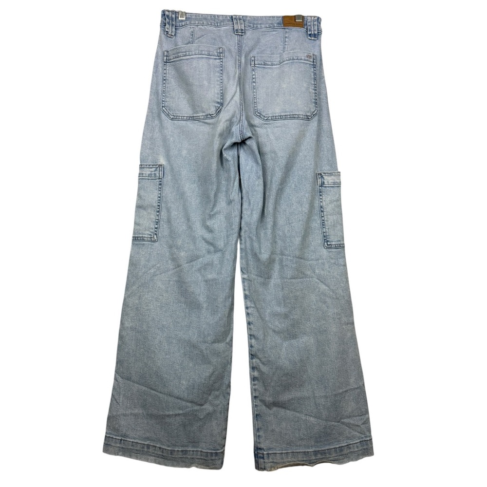 American Eagle Dreamy Drape Stretch Super High-Waisted Cargo Baggy Wide-Leg Jean - Picture 3 of 9